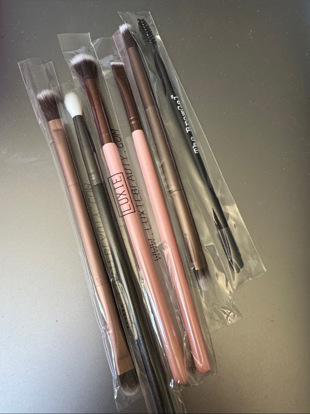 Pink and Rose Gold Eye Brush Set - 7 Piece Women Makeup Brushes